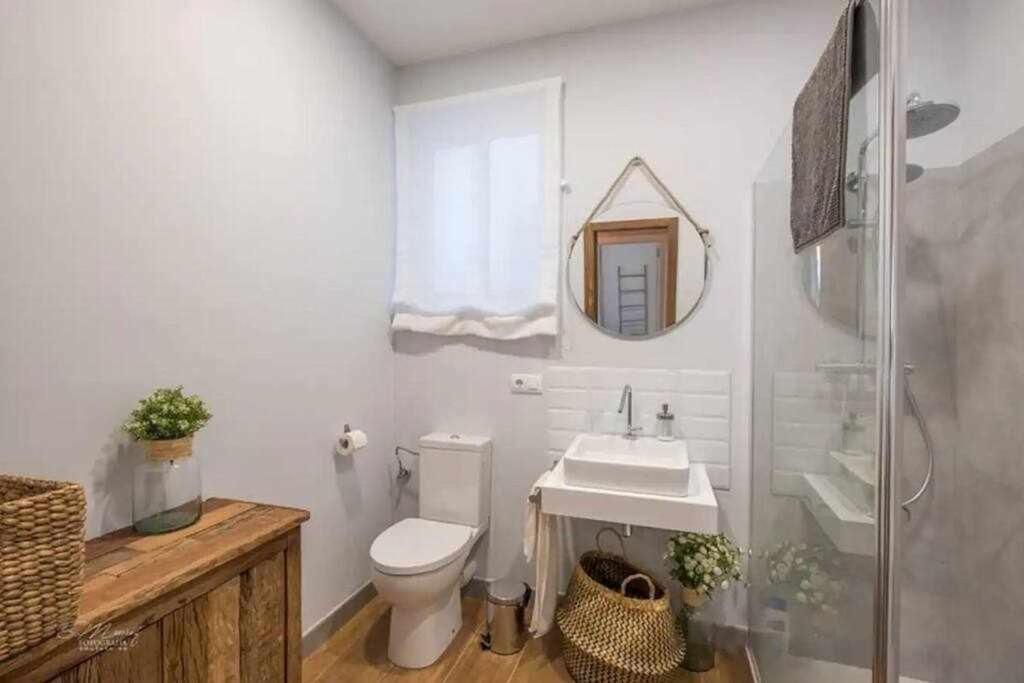 Parking Free - Cathedral Area Apartment -2 Months Min Siviglia Esterno foto